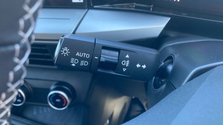 Vauxhall Frontera 83kW Design 44kWh 5dr Auto Electric Estate